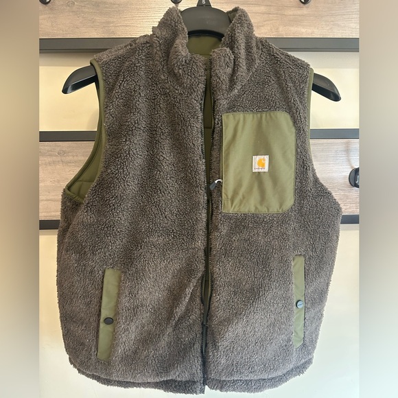 Carhartt Women’s Montana Puffer Vest Insulated - Reversible - Picture 3 of 7